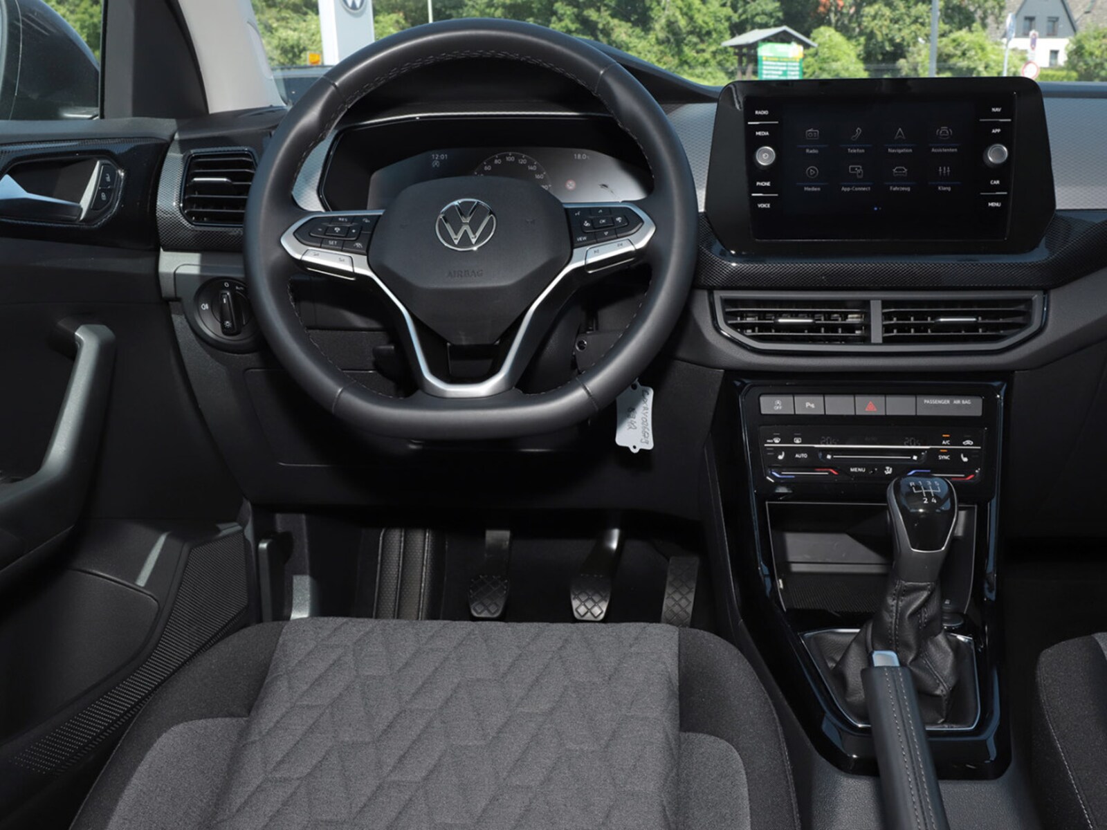 Volkswagen T-Cross – Bild 11