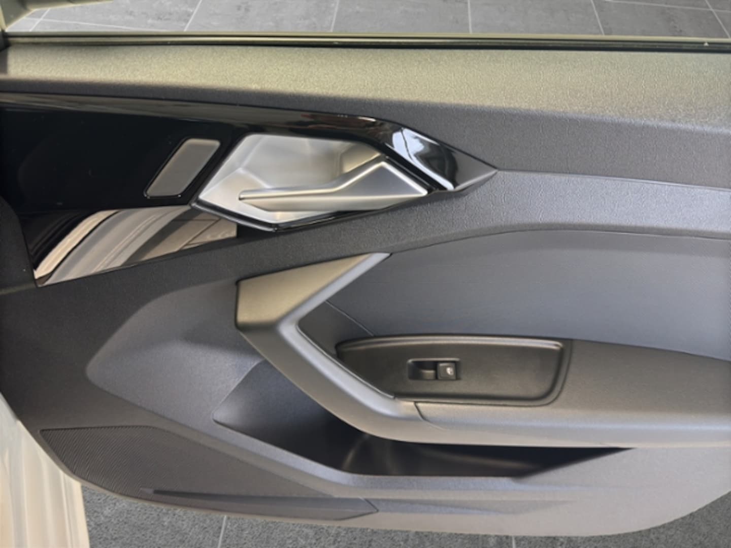 Bild über Audi A1 Sportback S line 25 TFSI S tronic - für weitere Informationen kontaktieren Sie den Audi Partner