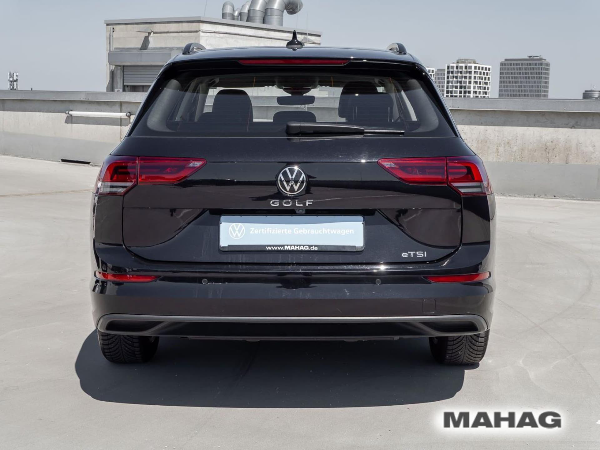 Volkswagen Golf Variant Life