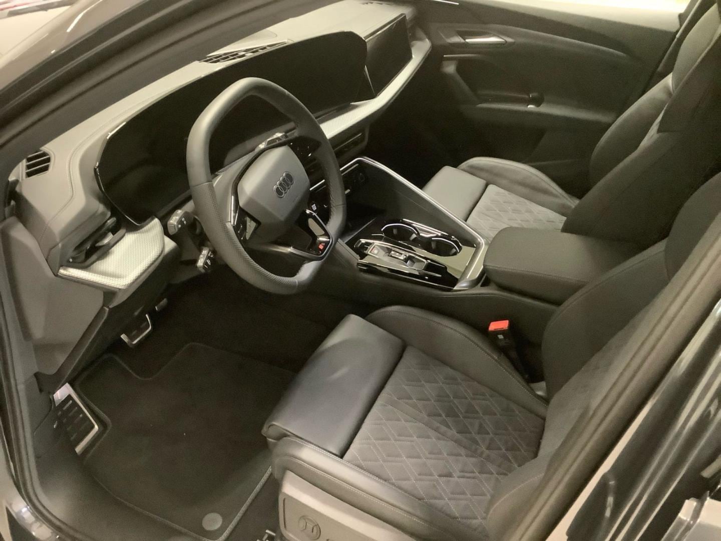 Bild über Audi Q5 Sportback TFSI quattro 150 kW S tronic - für weitere Informationen kontaktieren Sie den Audi Partner