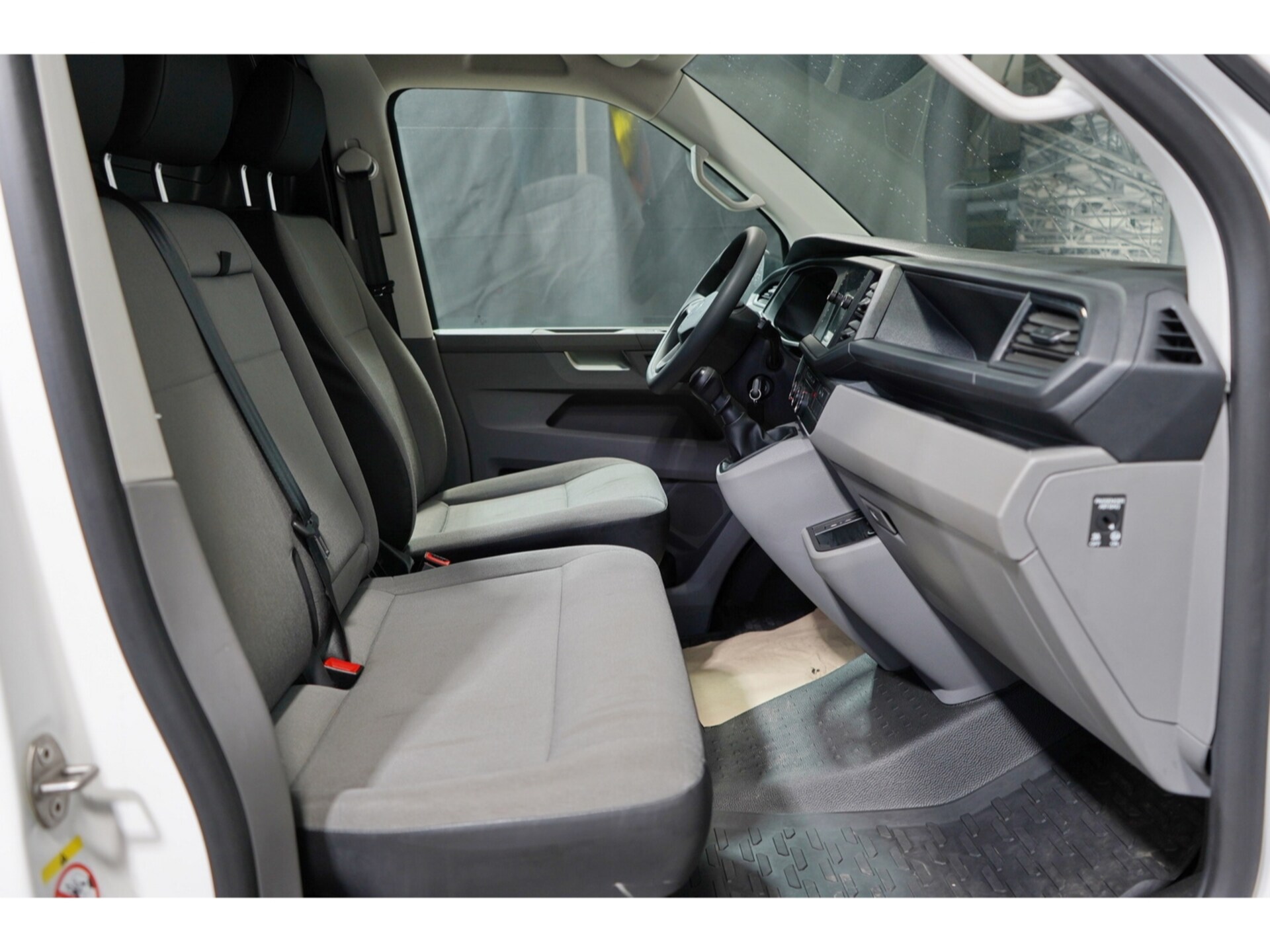 Volkswagen T6.1 Transporter Kasten kurzer Radstand