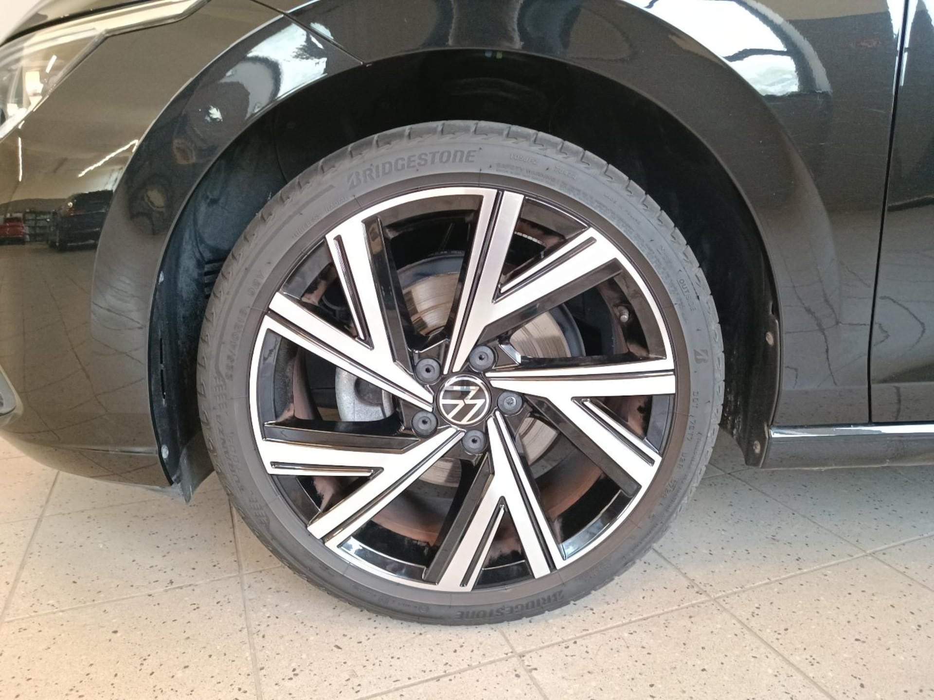 Volkswagen Golf Style