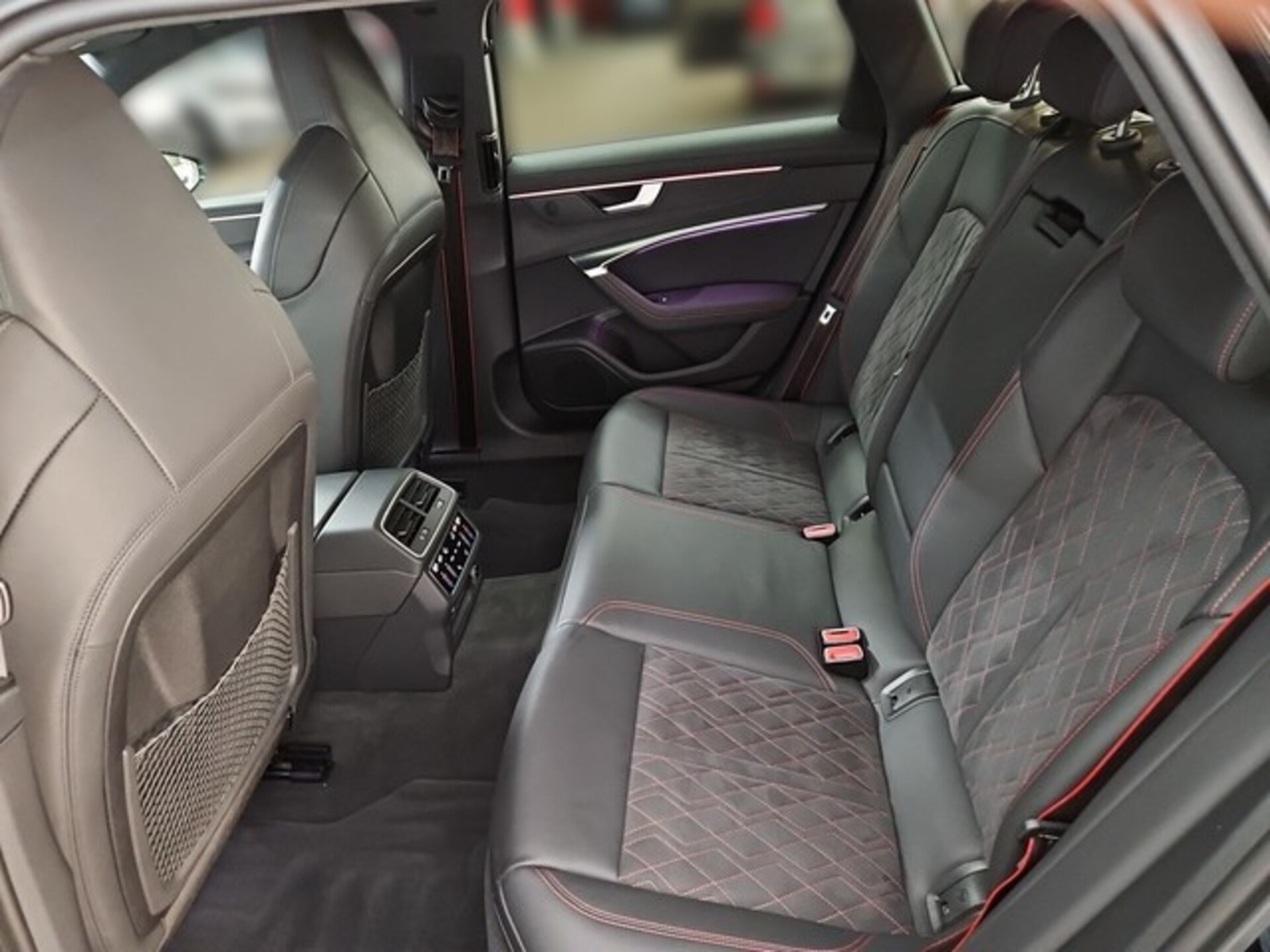 Audi S6 Avant