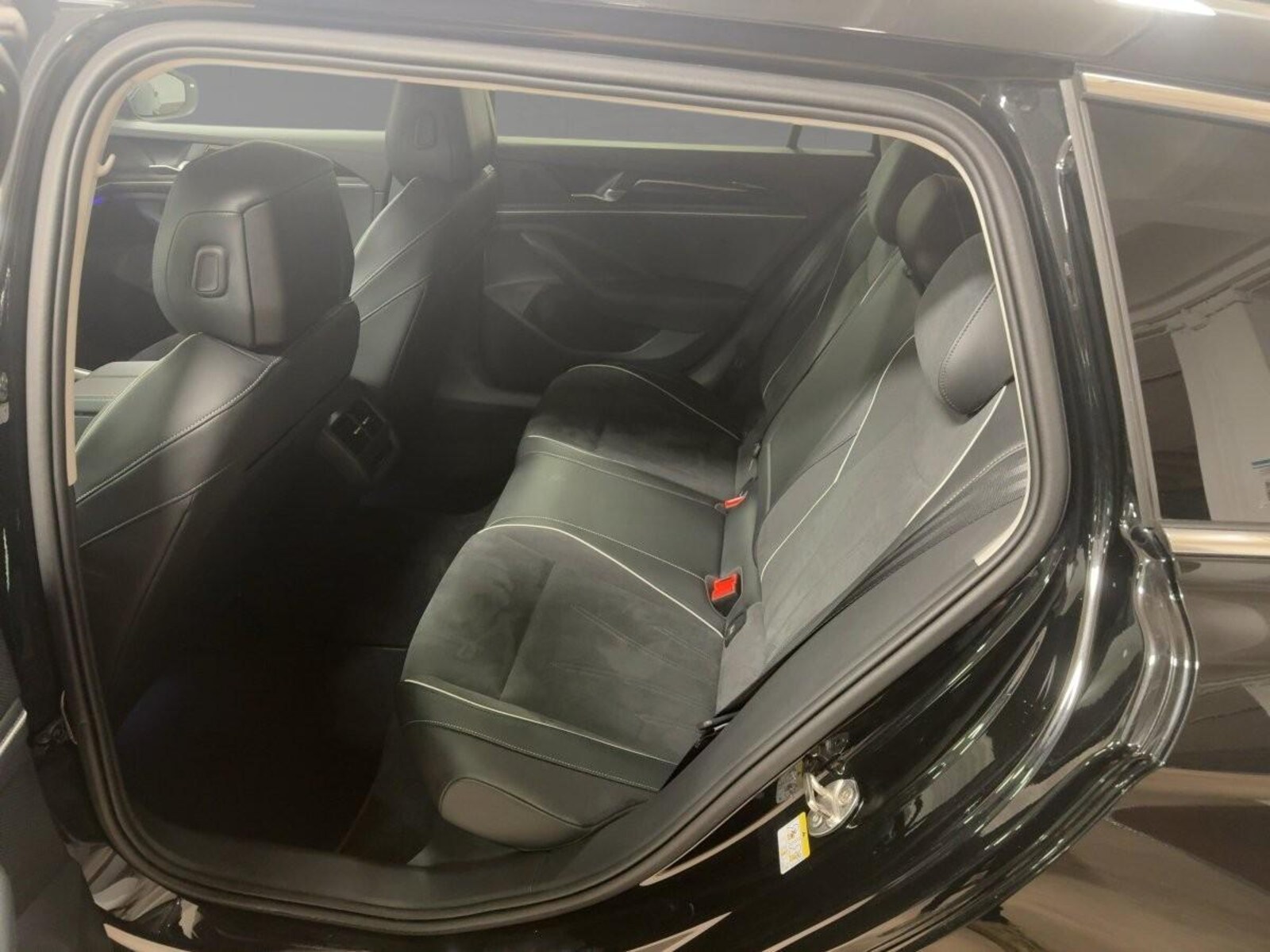 Volkswagen Passat – Bild 8