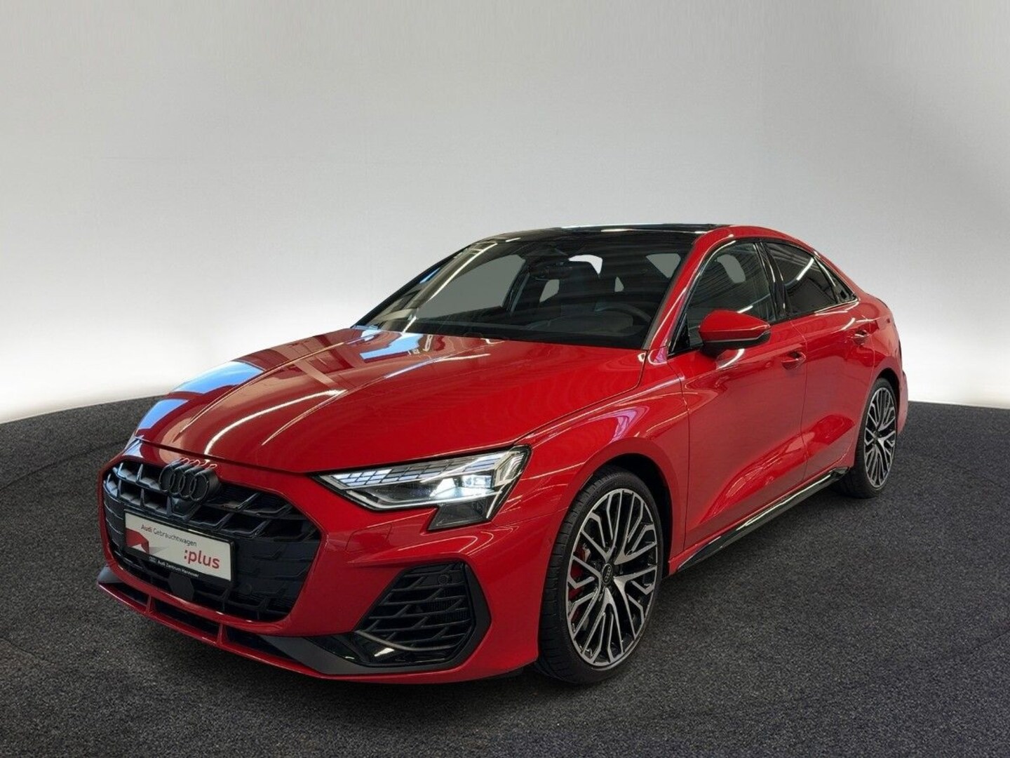 Bild über Audi S3 Limousine TFSI quattro S tronic - für weitere Informationen kontaktieren Sie den Audi Partner