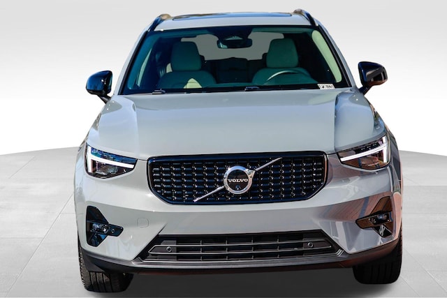 2026 Volvo XC40