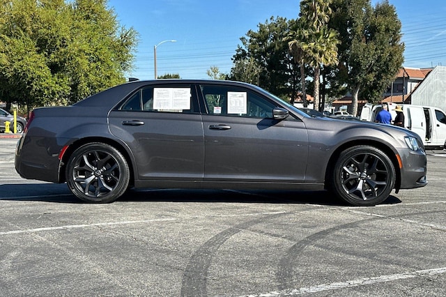 2023 Chrysler 300