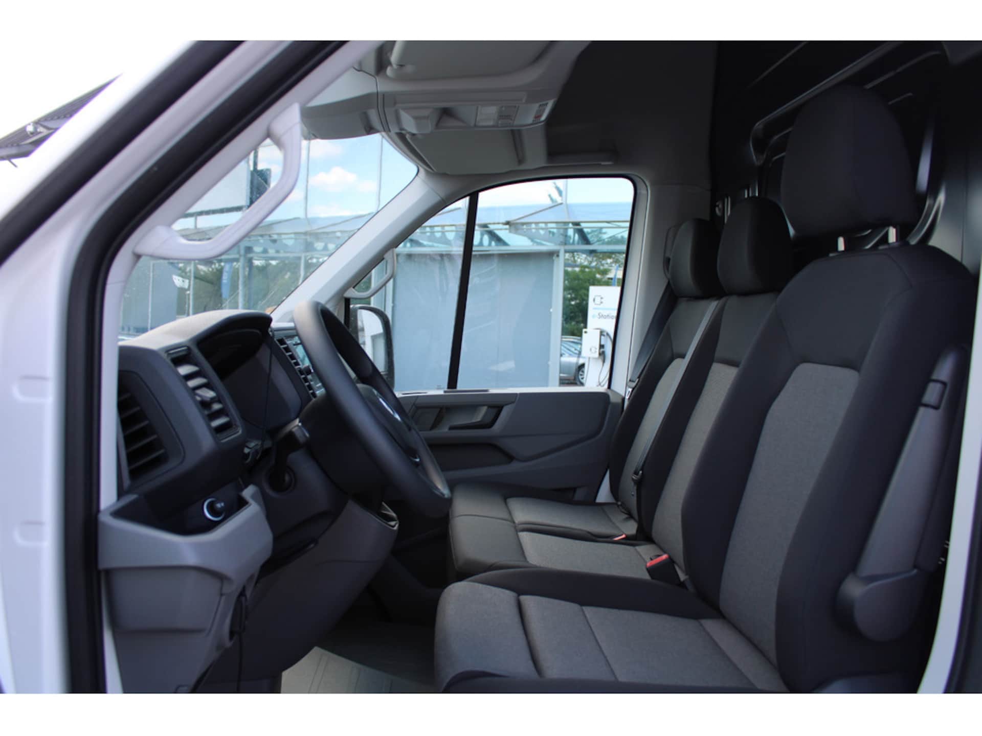 Volkswagen Crafter Kasten mittlerer Radstand