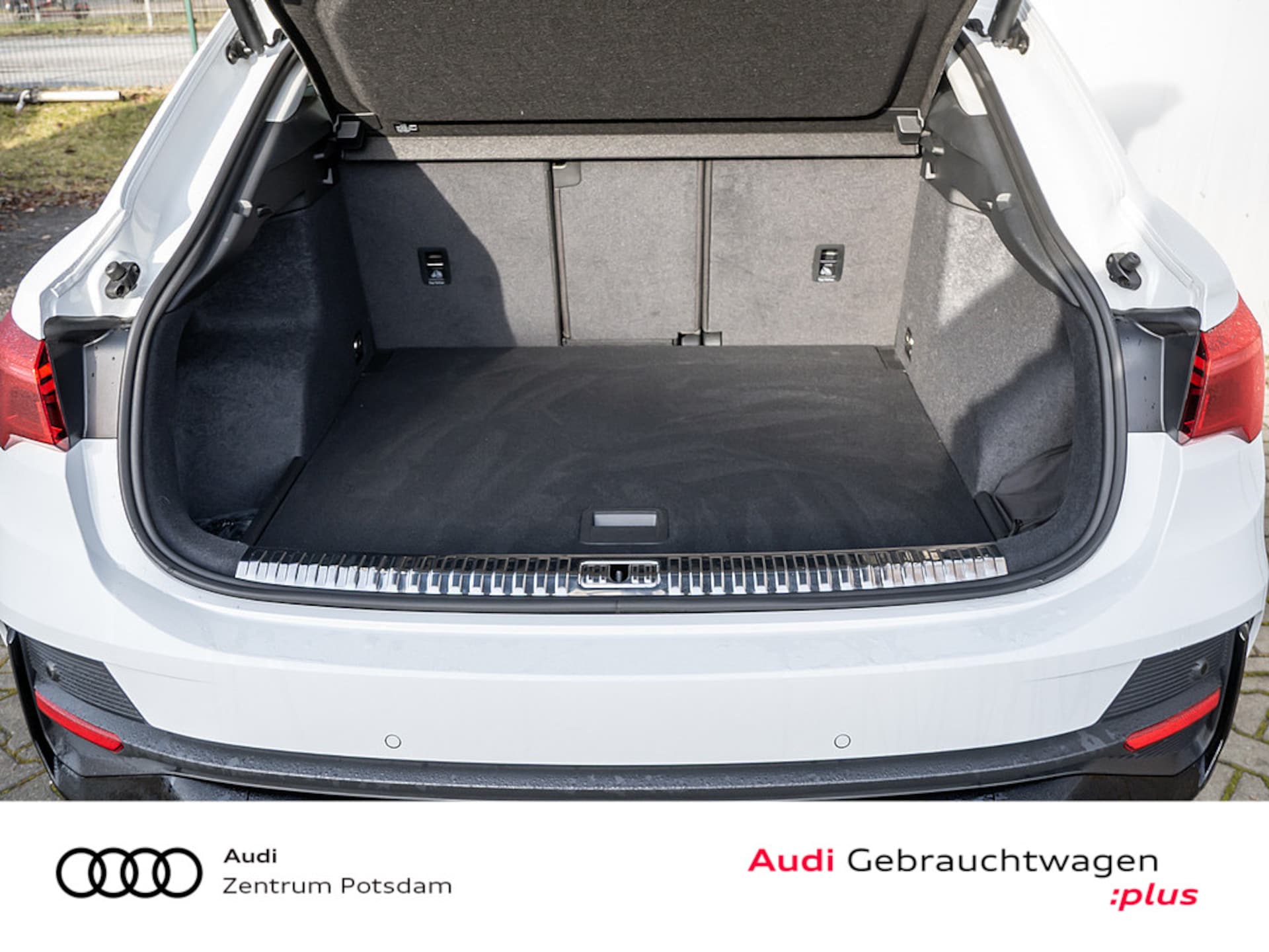 Audi Q3 Sportback S line
