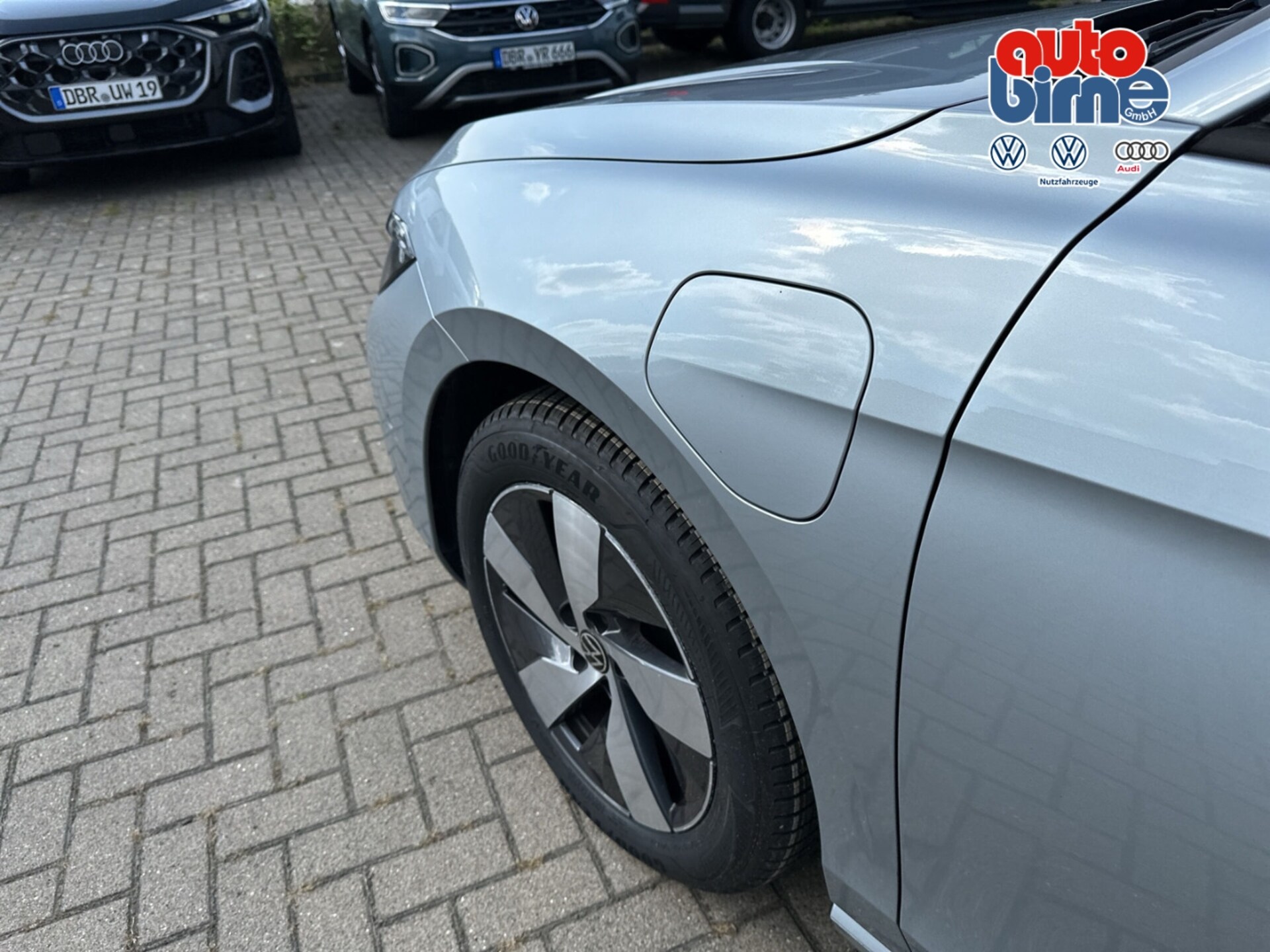 Volkswagen Passat Basis-Modell