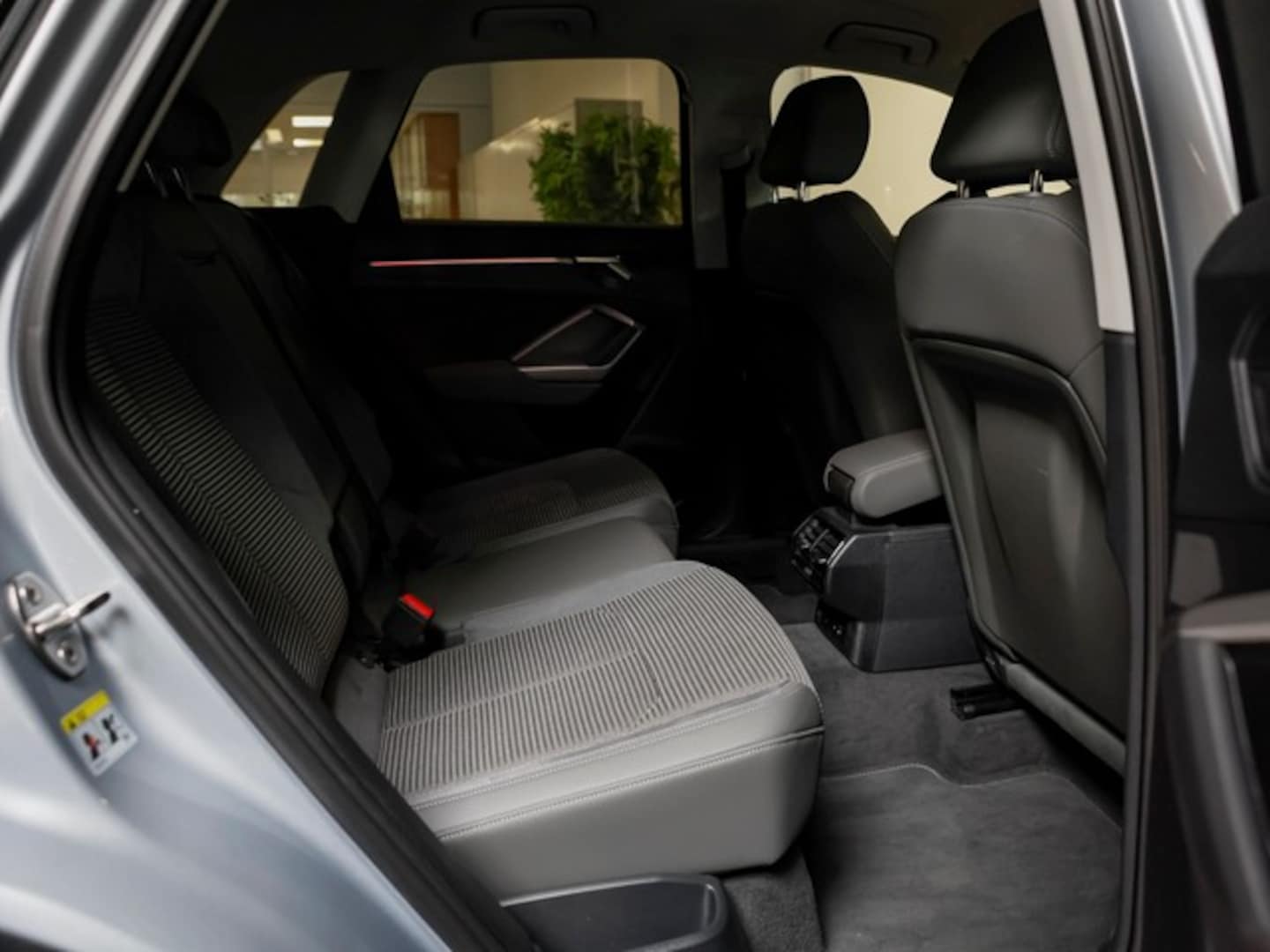 Bild über Audi Q3 TFSI quattro 180 kW S tronic - für weitere Informationen kontaktieren Sie den Audi Partner