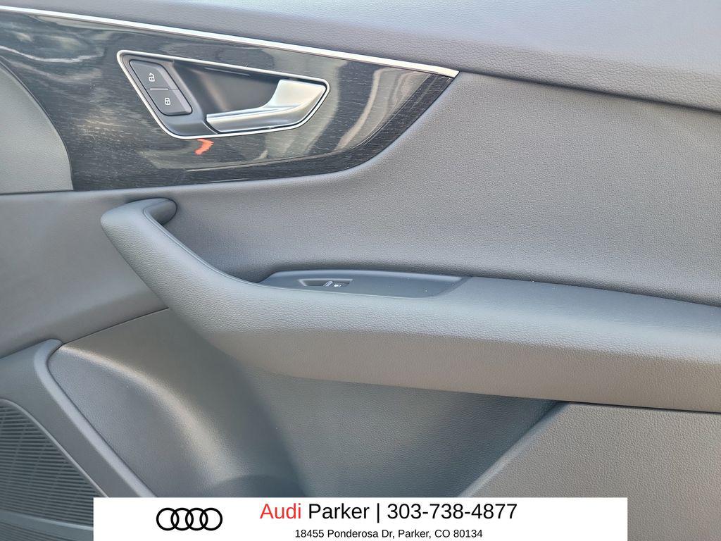 2026 Audi Q7 45 Premium quattro Tiptronic's photo