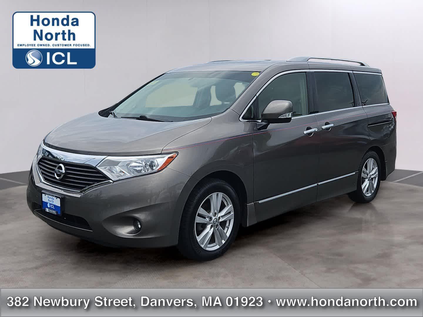 2015 Nissan Quest SL's photo