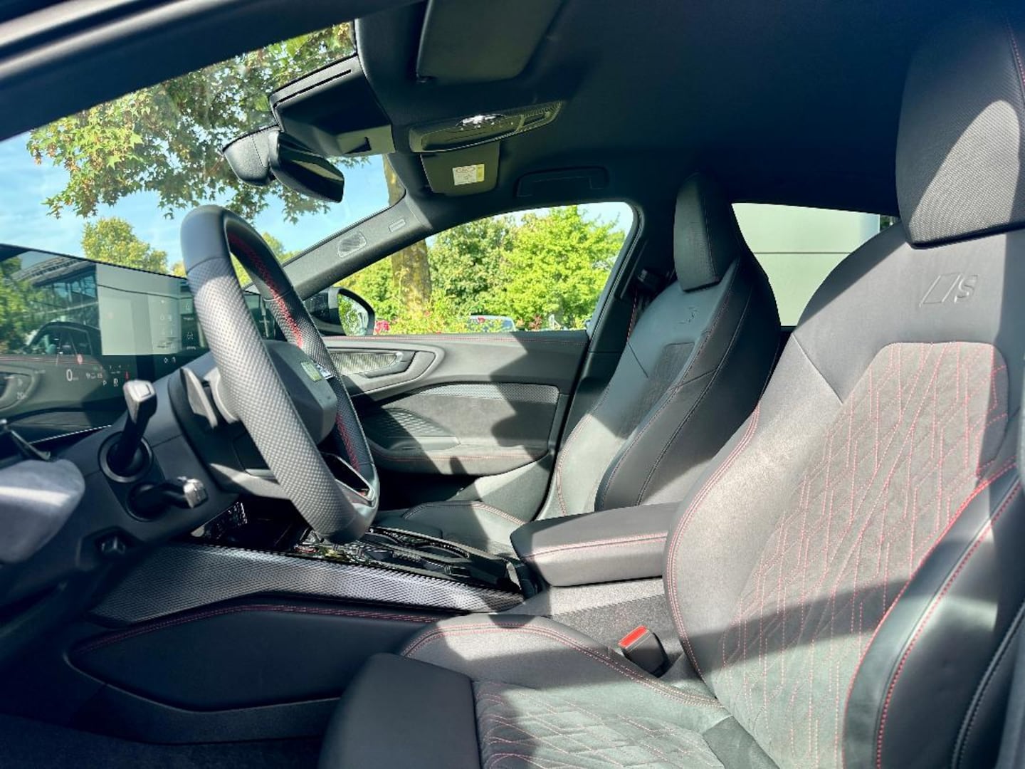 Bild über Audi A5 Avant TDI quattro 150 kW S tronic - für weitere Informationen kontaktieren Sie den Audi Partner