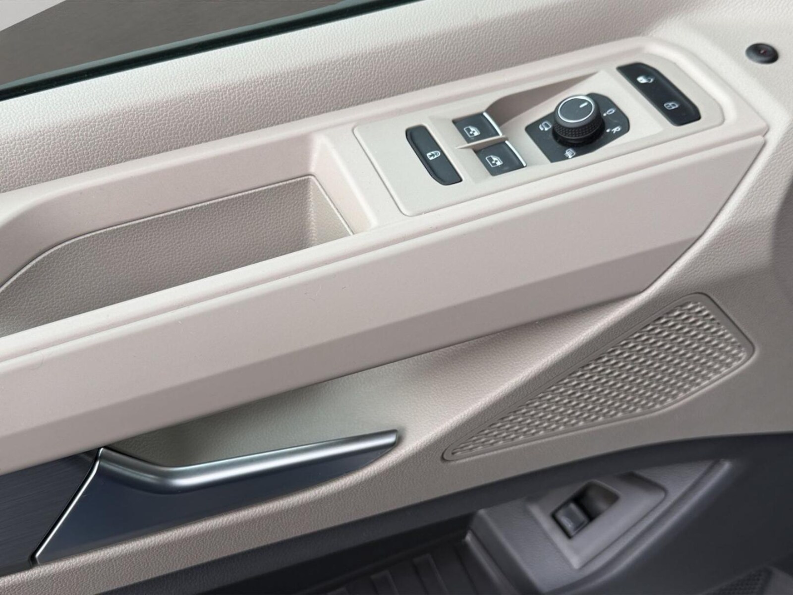 Volkswagen Multivan – Bild 13