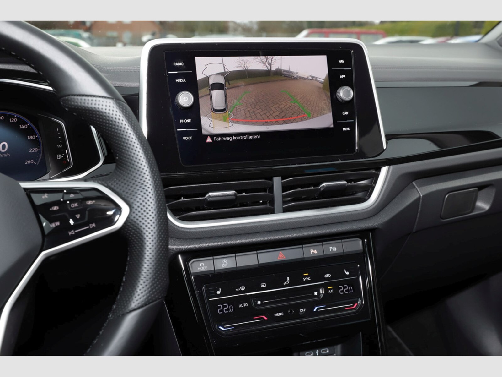 Volkswagen T-Roc – Bild 12