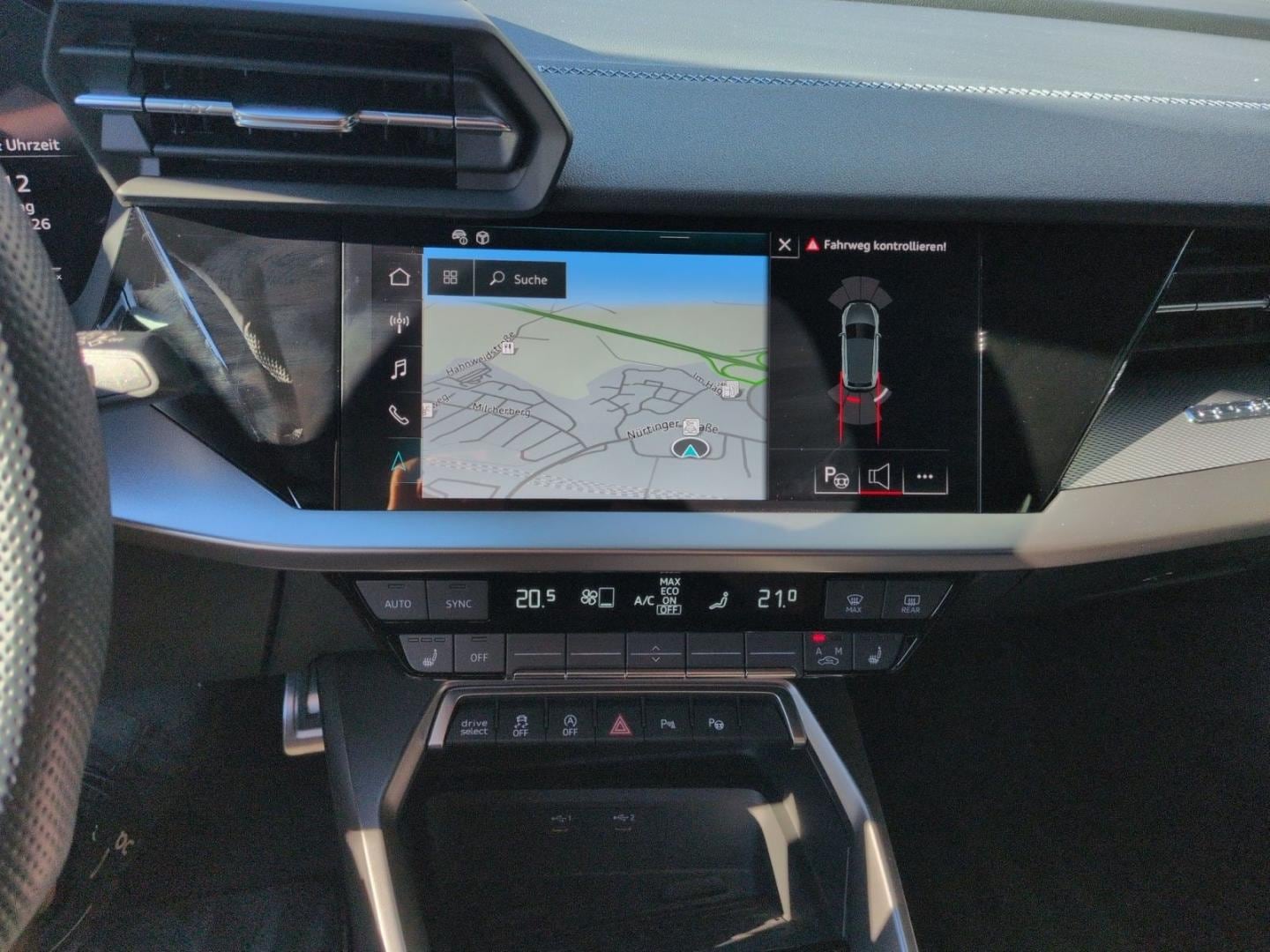 Bild über Audi S3 Sportback TFSI quattro S tronic - für weitere Informationen kontaktieren Sie den Audi Partner