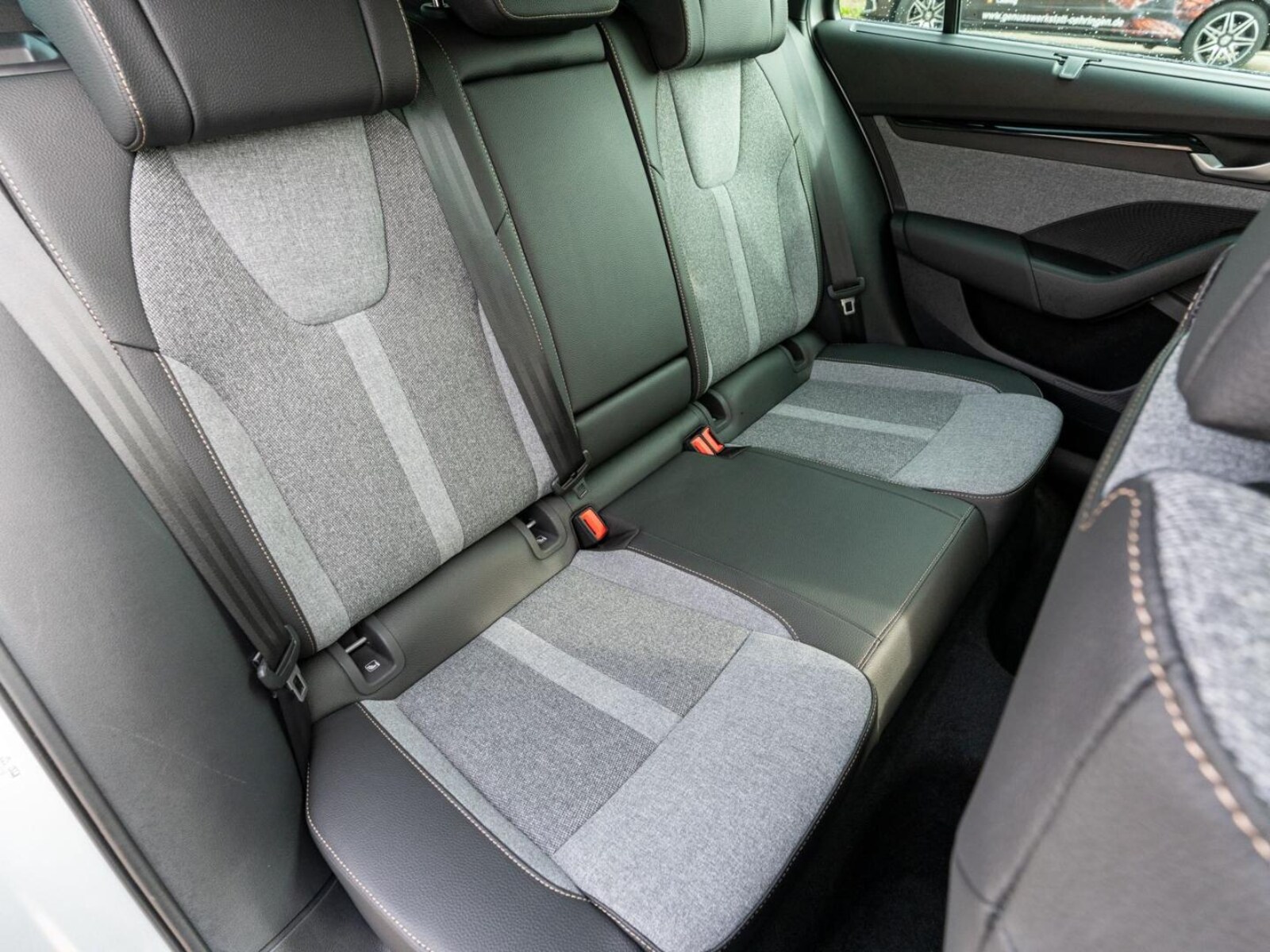 Škoda Octavia Combi – Bild 8