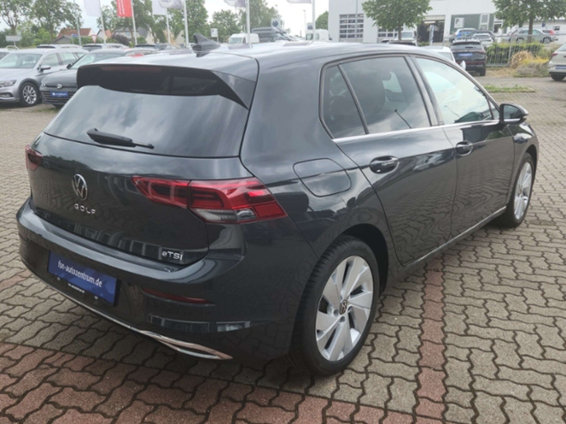 Volkswagen Golf Style