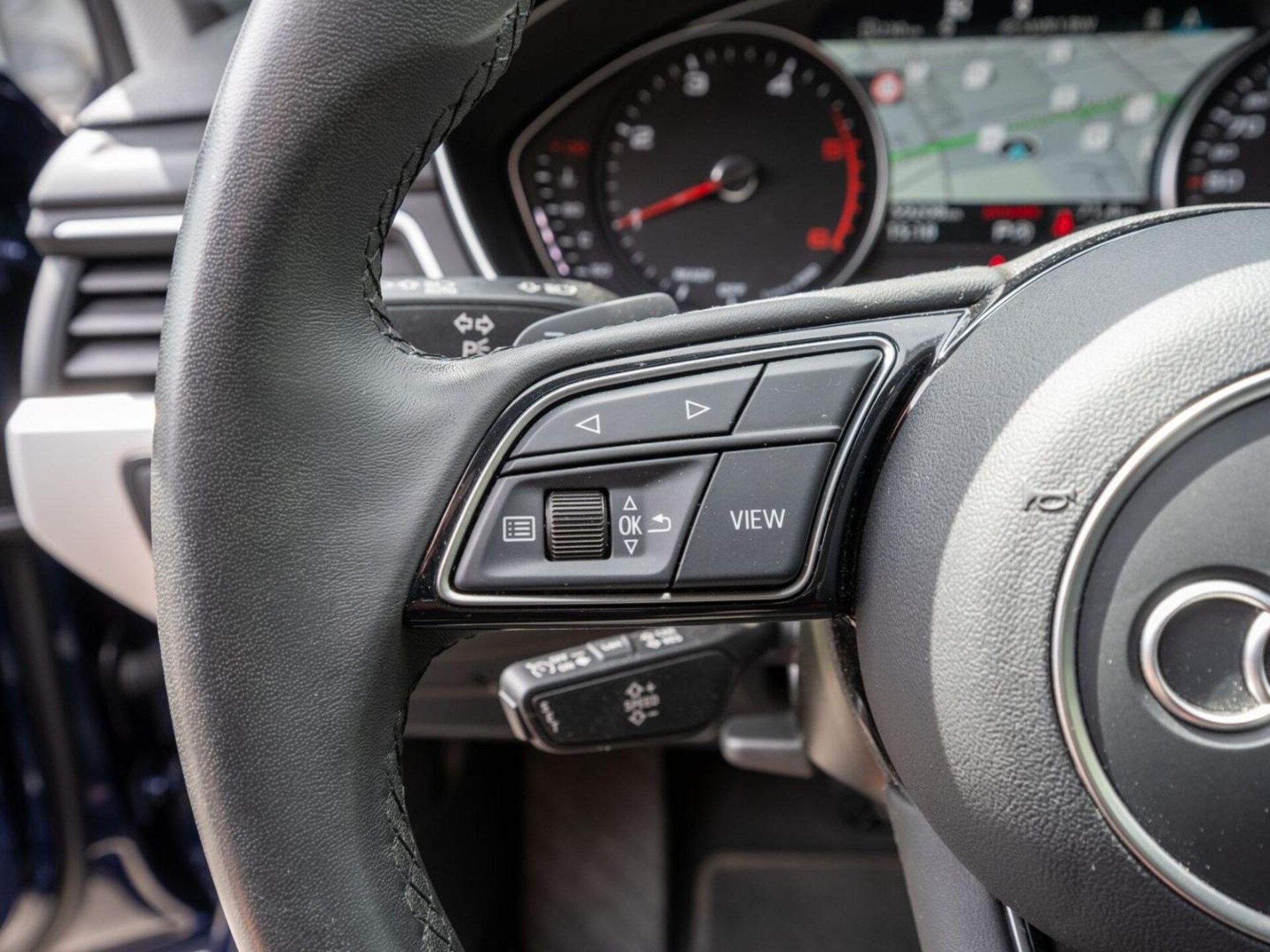 Audi A4 Avant S line