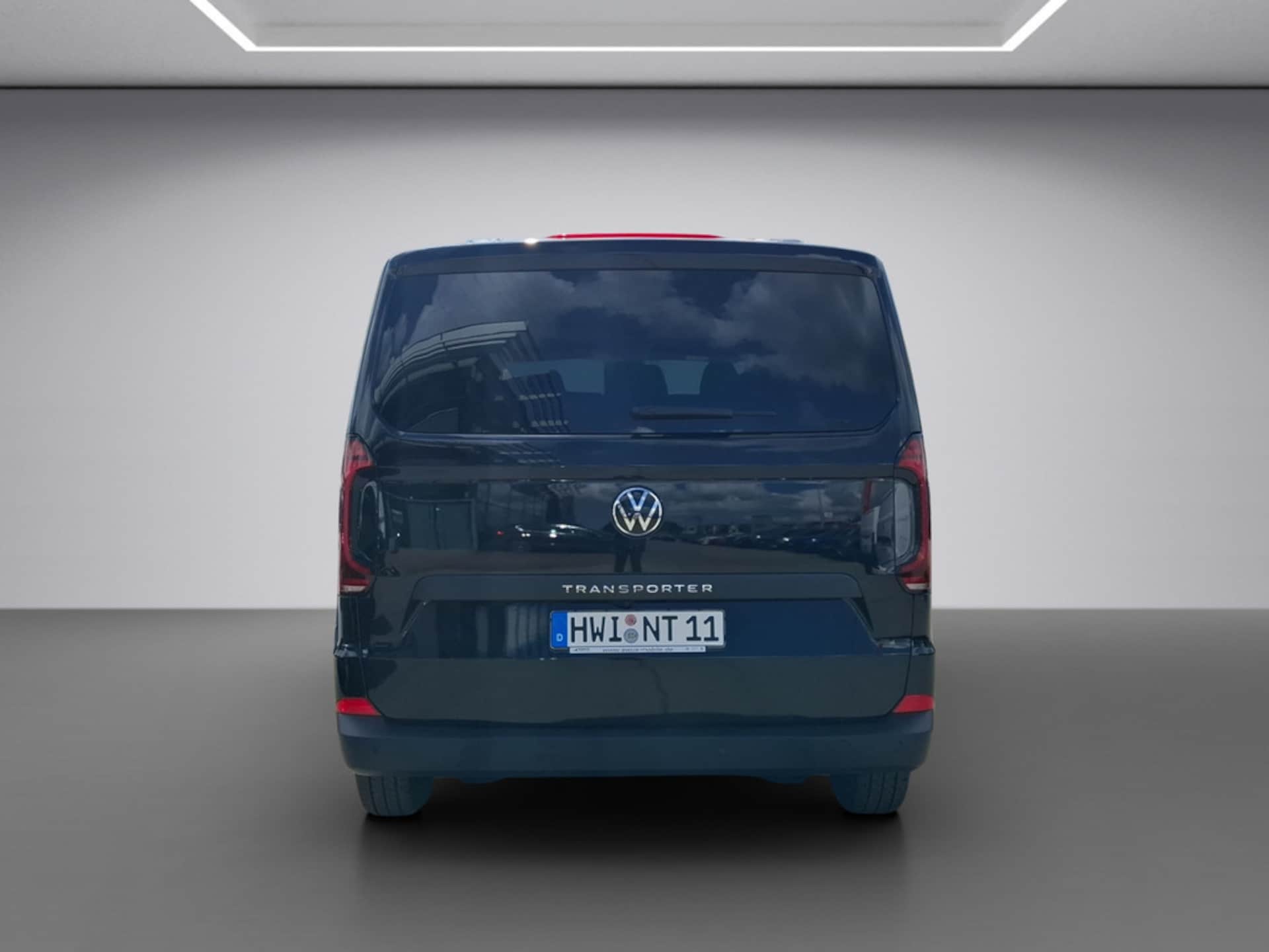 Volkswagen Transporter Kombi langer Radstand