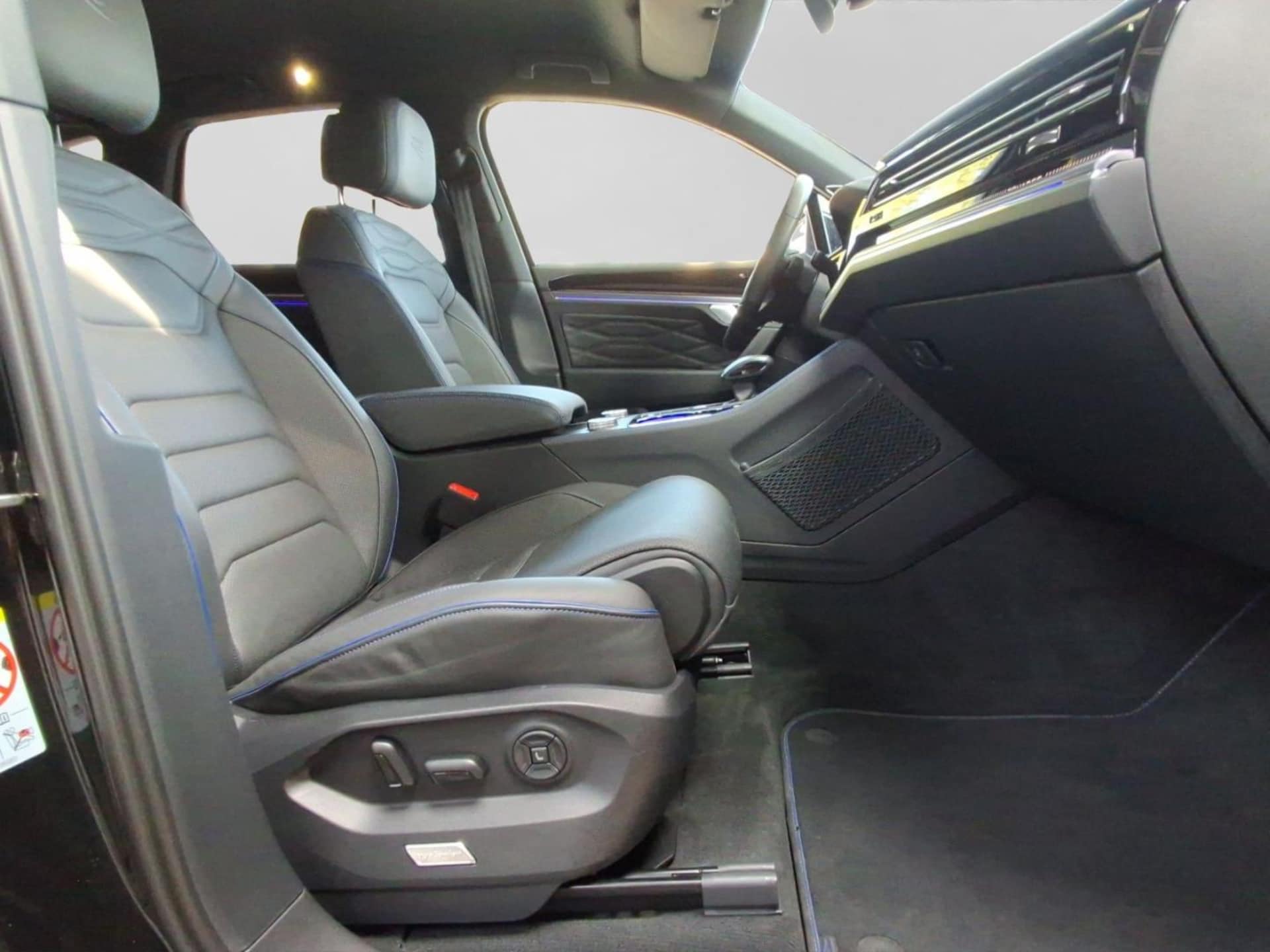 Volkswagen Touareg R