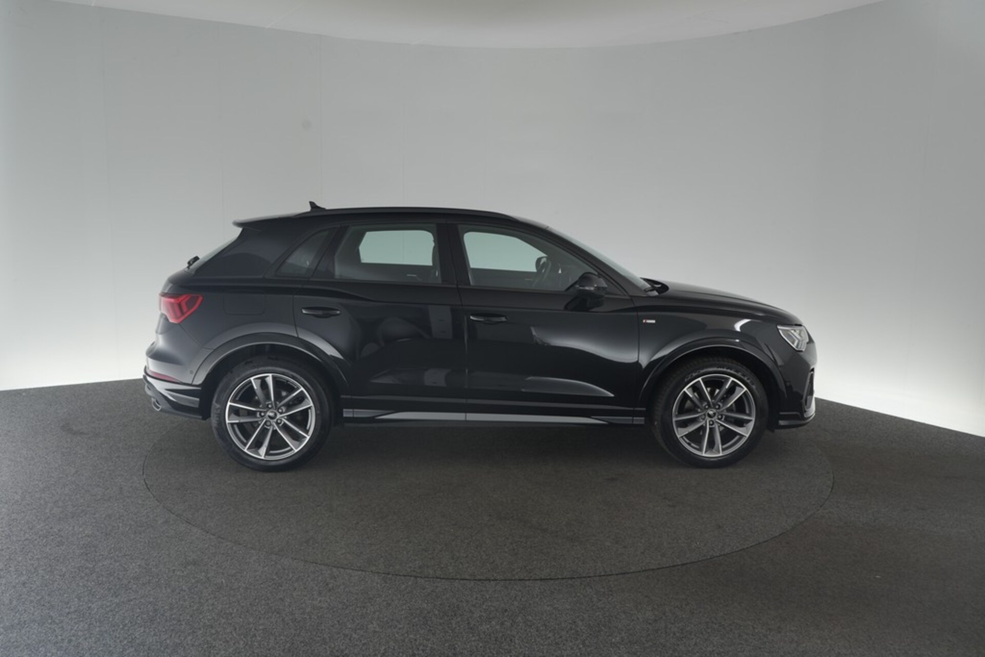 Audi Q3 SUV S line