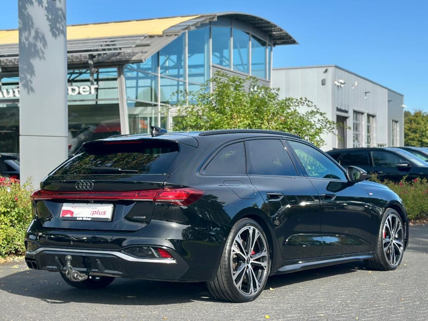 Bild über Audi A5 Avant TDI quattro 150 kW S tronic - für weitere Informationen kontaktieren Sie den Audi Partner