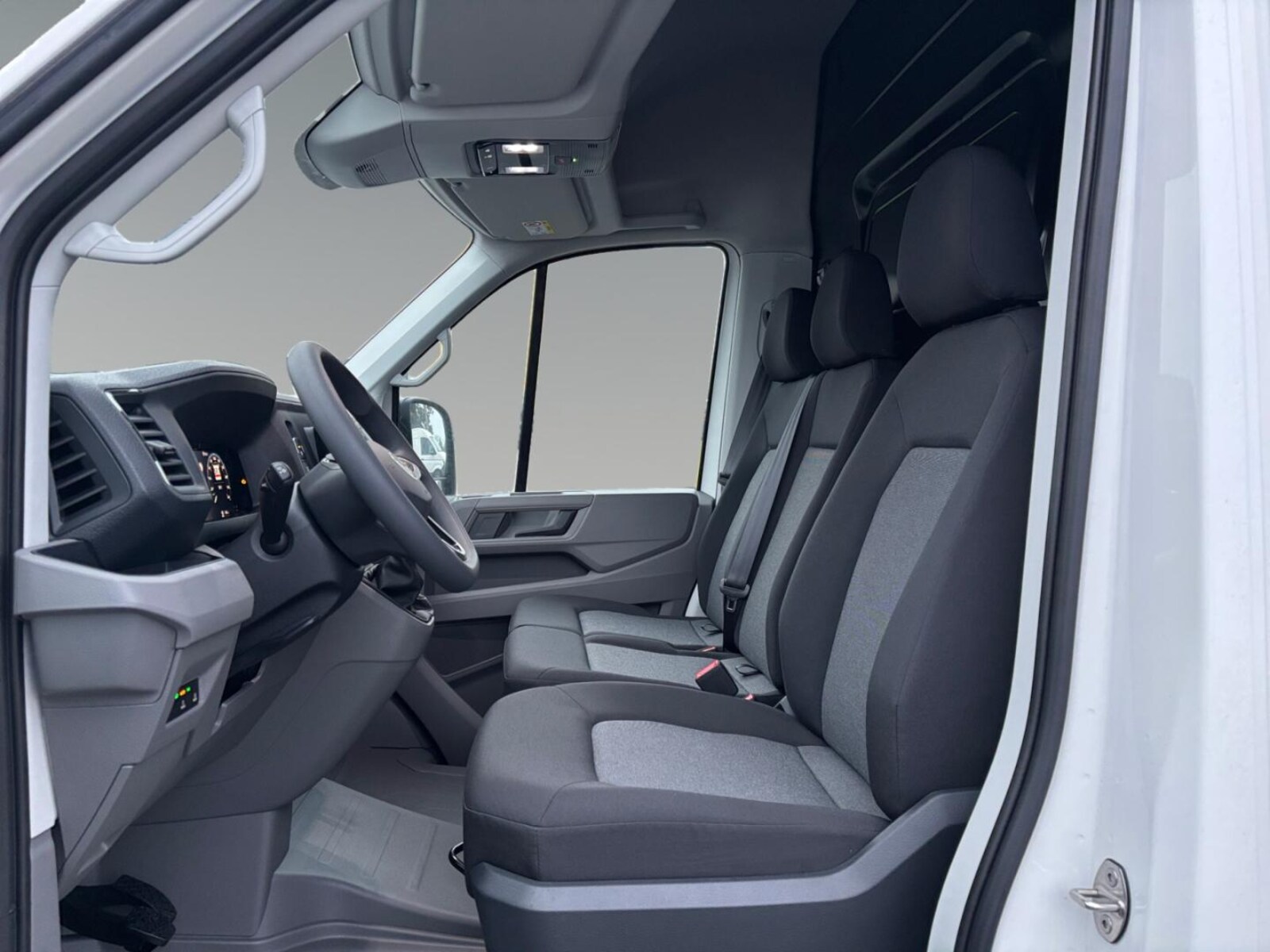 Volkswagen Crafter Kasten mittlerer Radstand – Bild 6