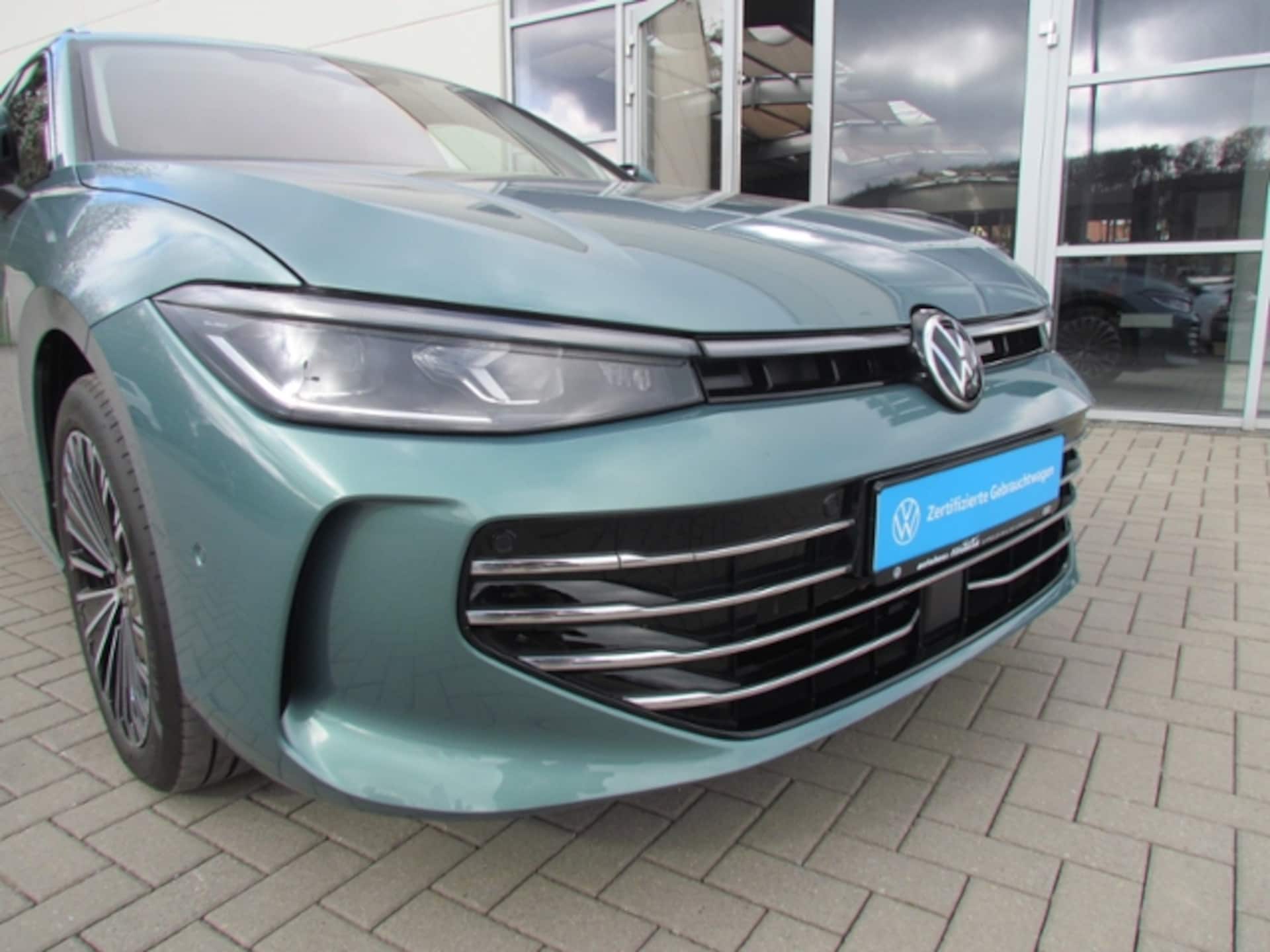 Volkswagen Passat Elegance
