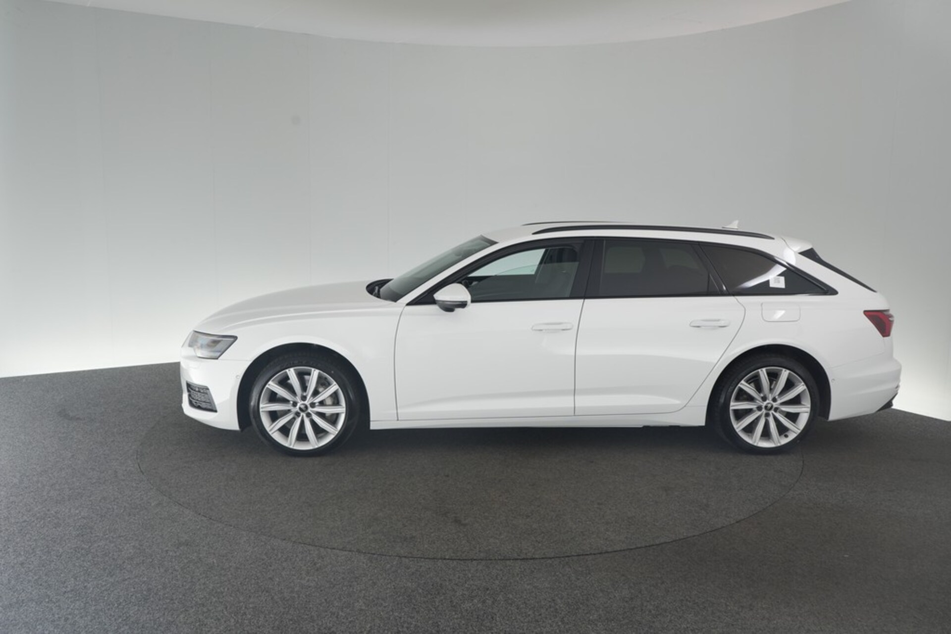 Audi A6 Avant TFSI e