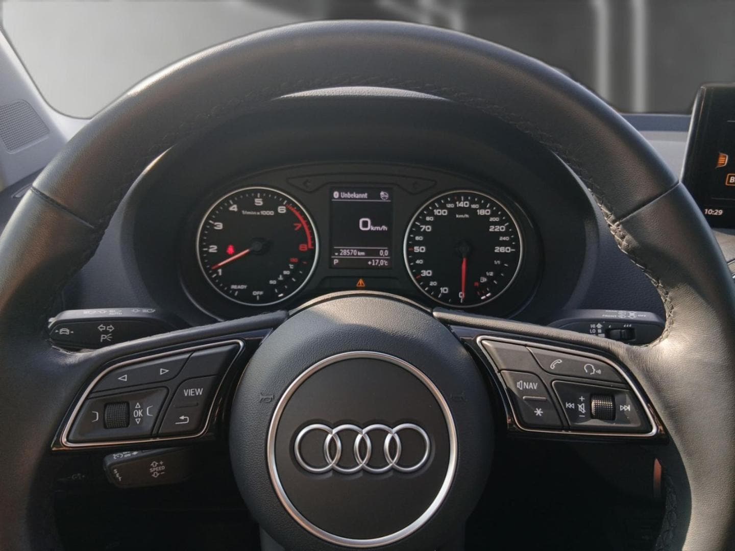 Bild über Audi Q2 advanced 35 TFSI S tronic - für weitere Informationen kontaktieren Sie den Audi Partner