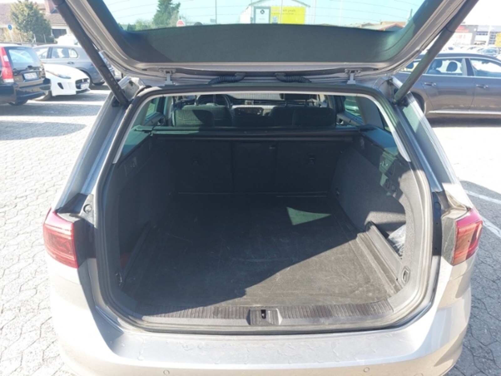 Volkswagen Passat Variant – Bild 8