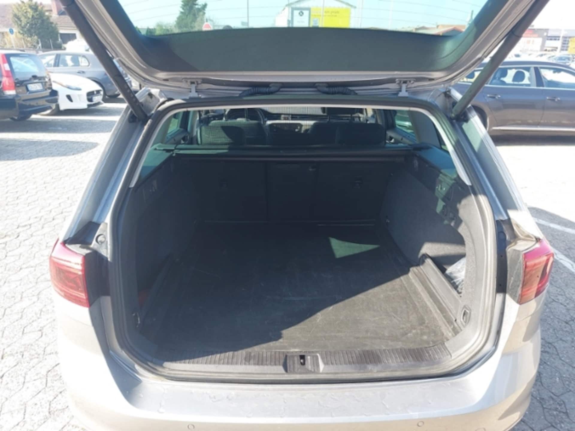 Volkswagen Passat Variant Business