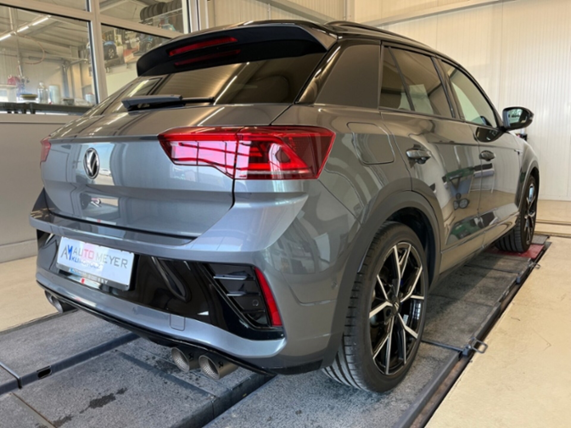 Volkswagen T-Roc R