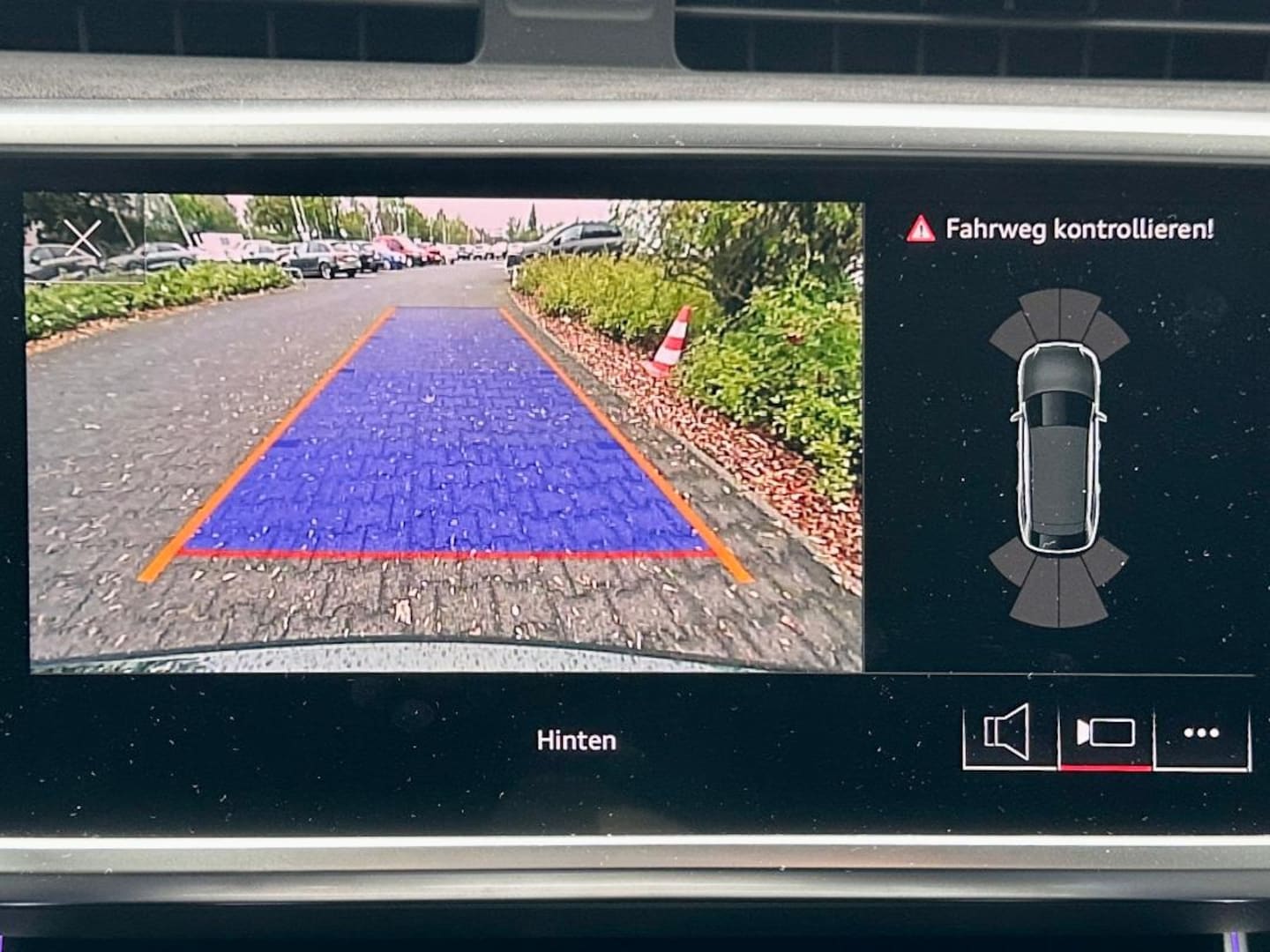 Bild über Audi S6 Avant TDI quattro tiptronic - für weitere Informationen kontaktieren Sie den Audi Partner
