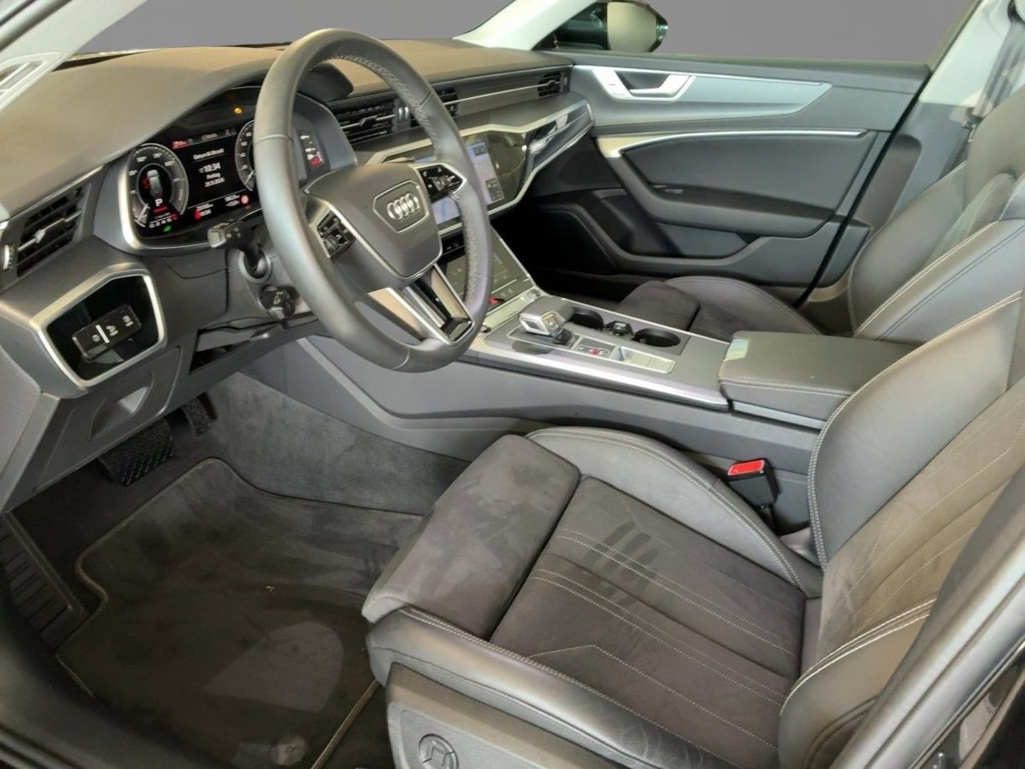 Bild über Audi A6 Avant TFSI e S line 50 TFSI e quattro S tronic - für weitere Informationen kontaktieren Sie den Audi Partner