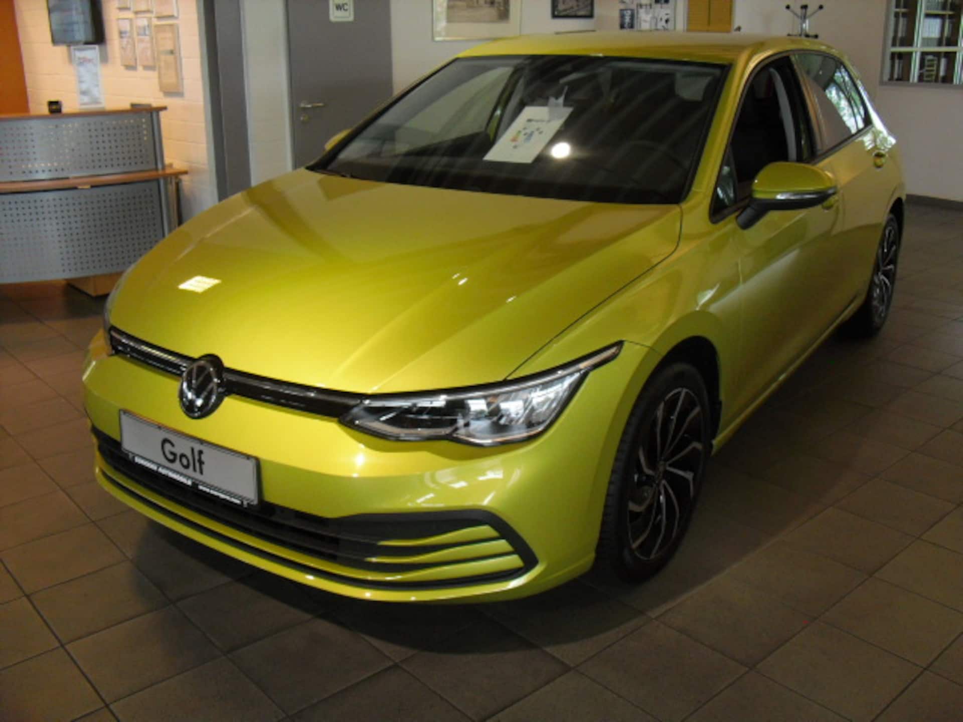 Volkswagen Golf Life