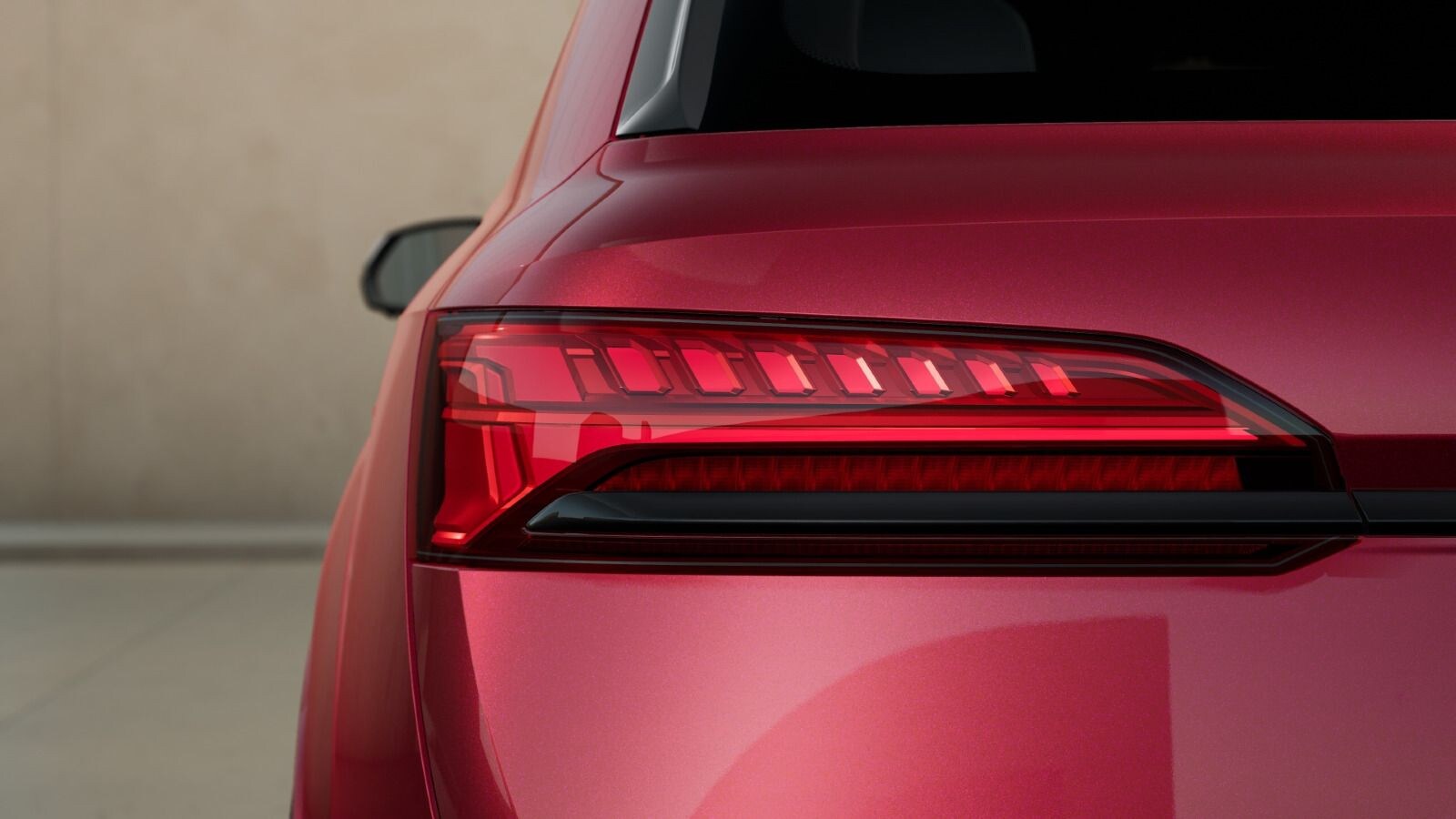 Image about Audi Q7 SUV TFSI e S line 60 TFSI e quattro tiptronic