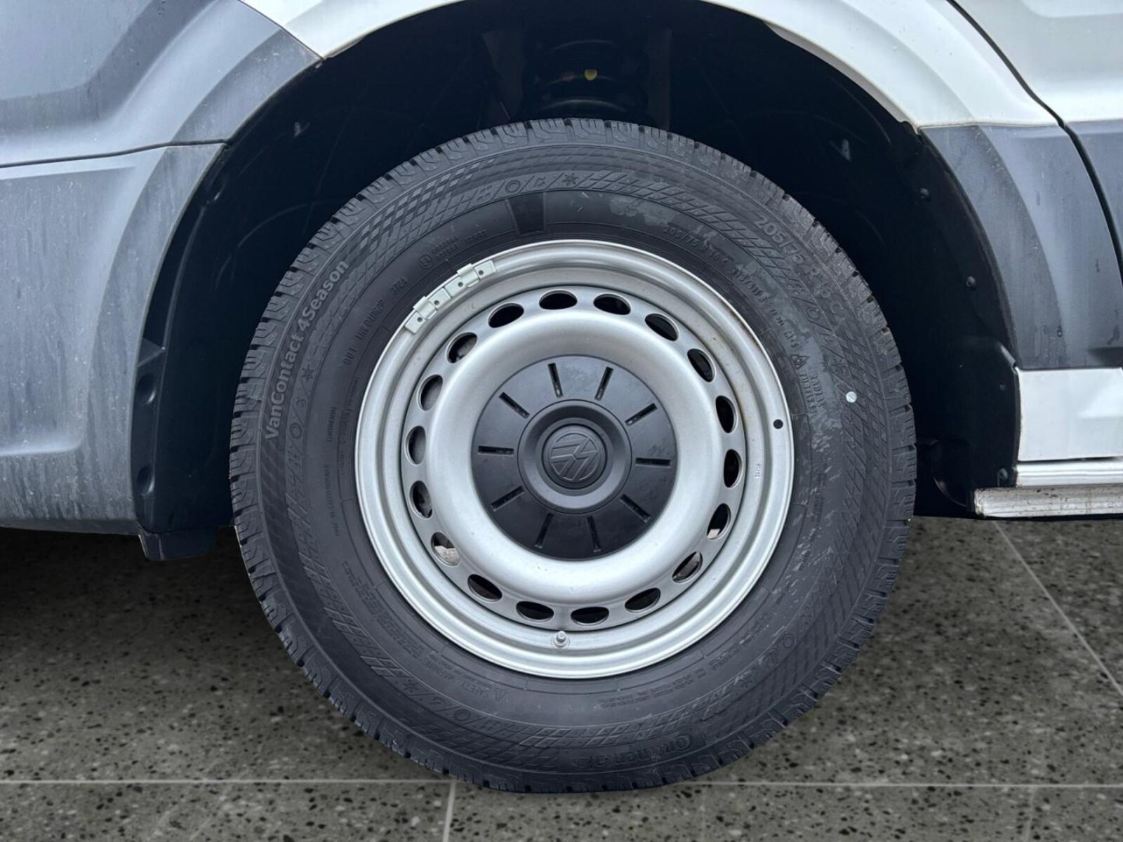 Volkswagen Crafter Kasten mittlerer Radstand – Bild 12