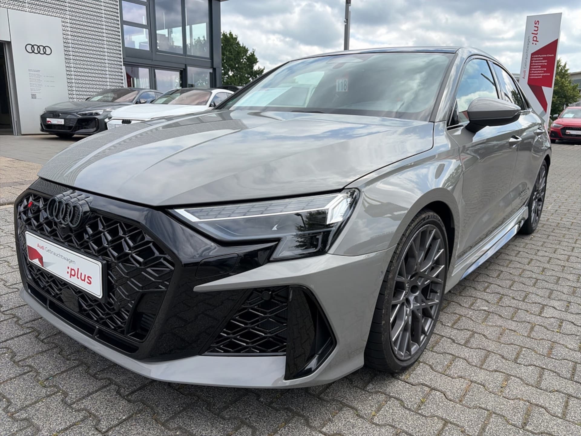 Audi RS 3 Limousine