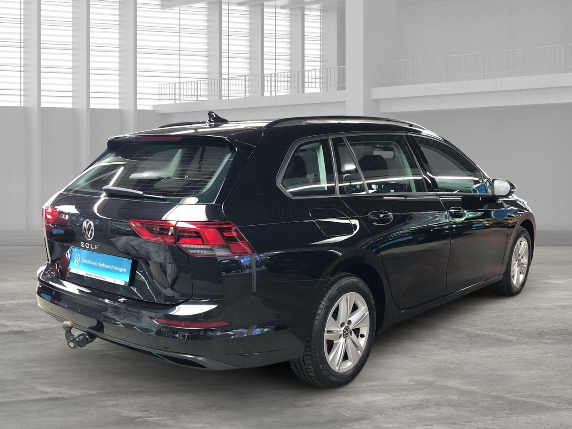 Volkswagen Golf Variant Life