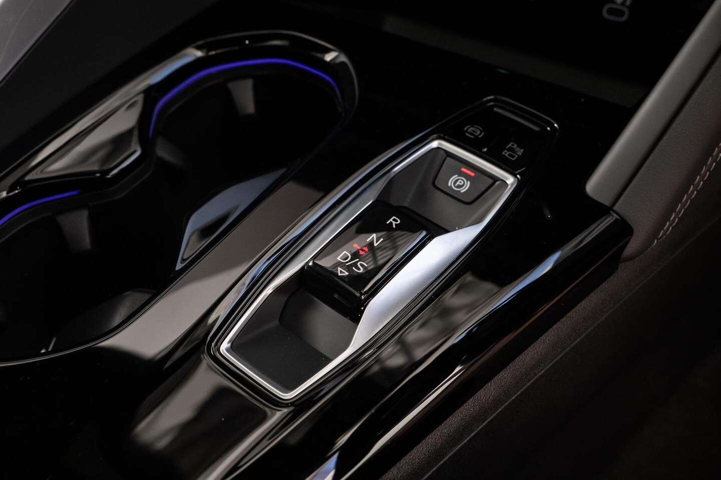 Image about Audi Q5 SUV TDI quattro 150 kW sport