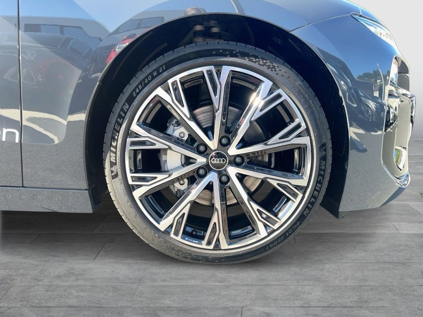 Bild über Audi A6 Avant e-tron S line business e-tron quattro 315 kW - für weitere Informationen kontaktieren Sie den Audi Partner