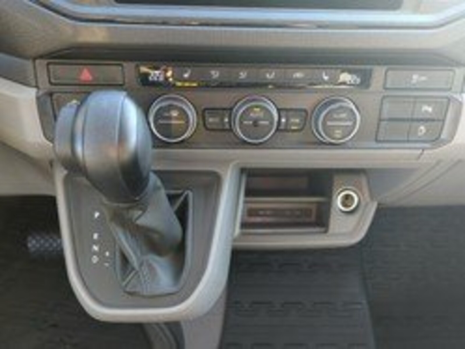 Volkswagen Grand California 600 – Bild 11