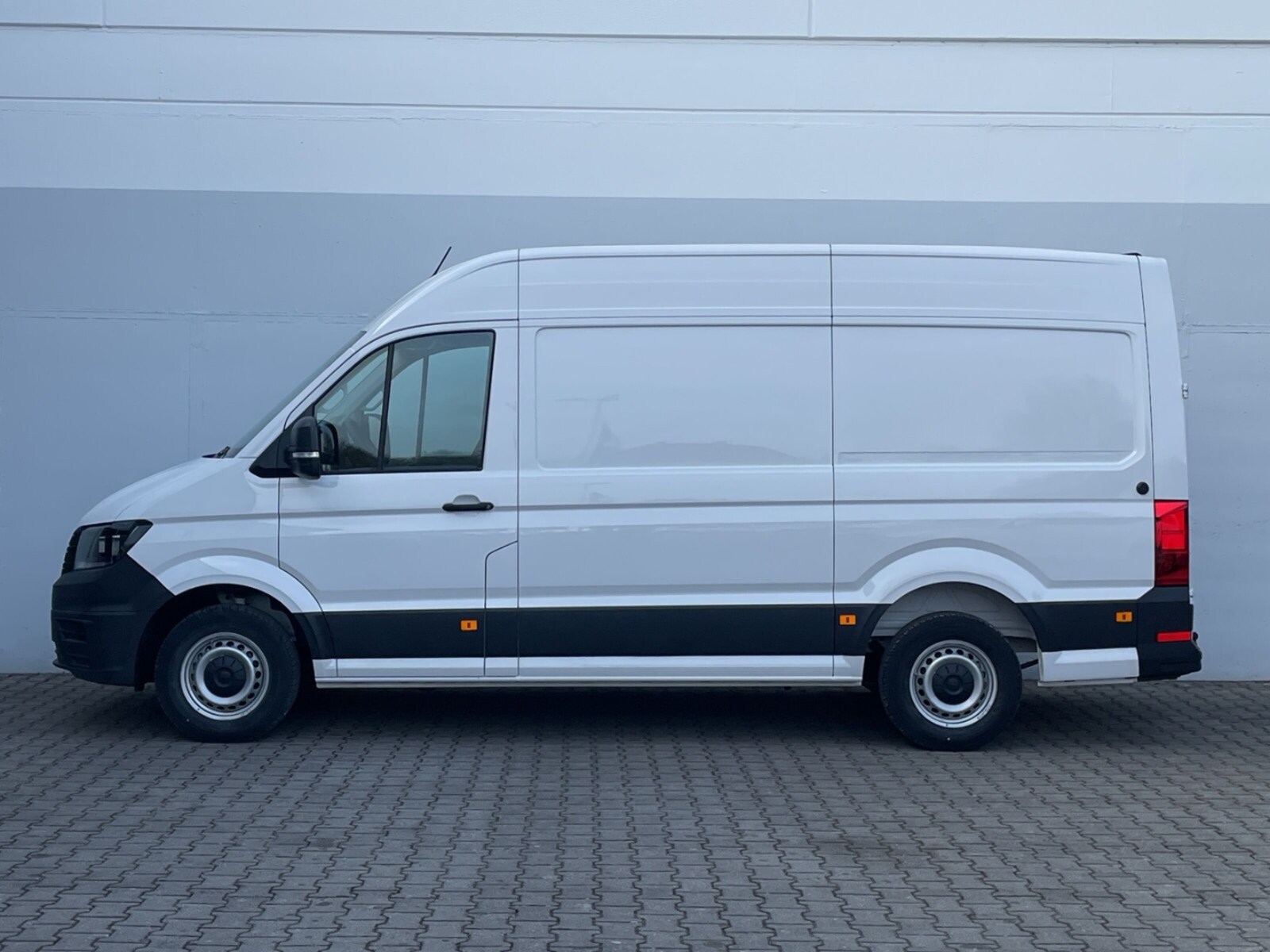 Volkswagen Crafter Kasten mittlerer Radstand – Bild 4