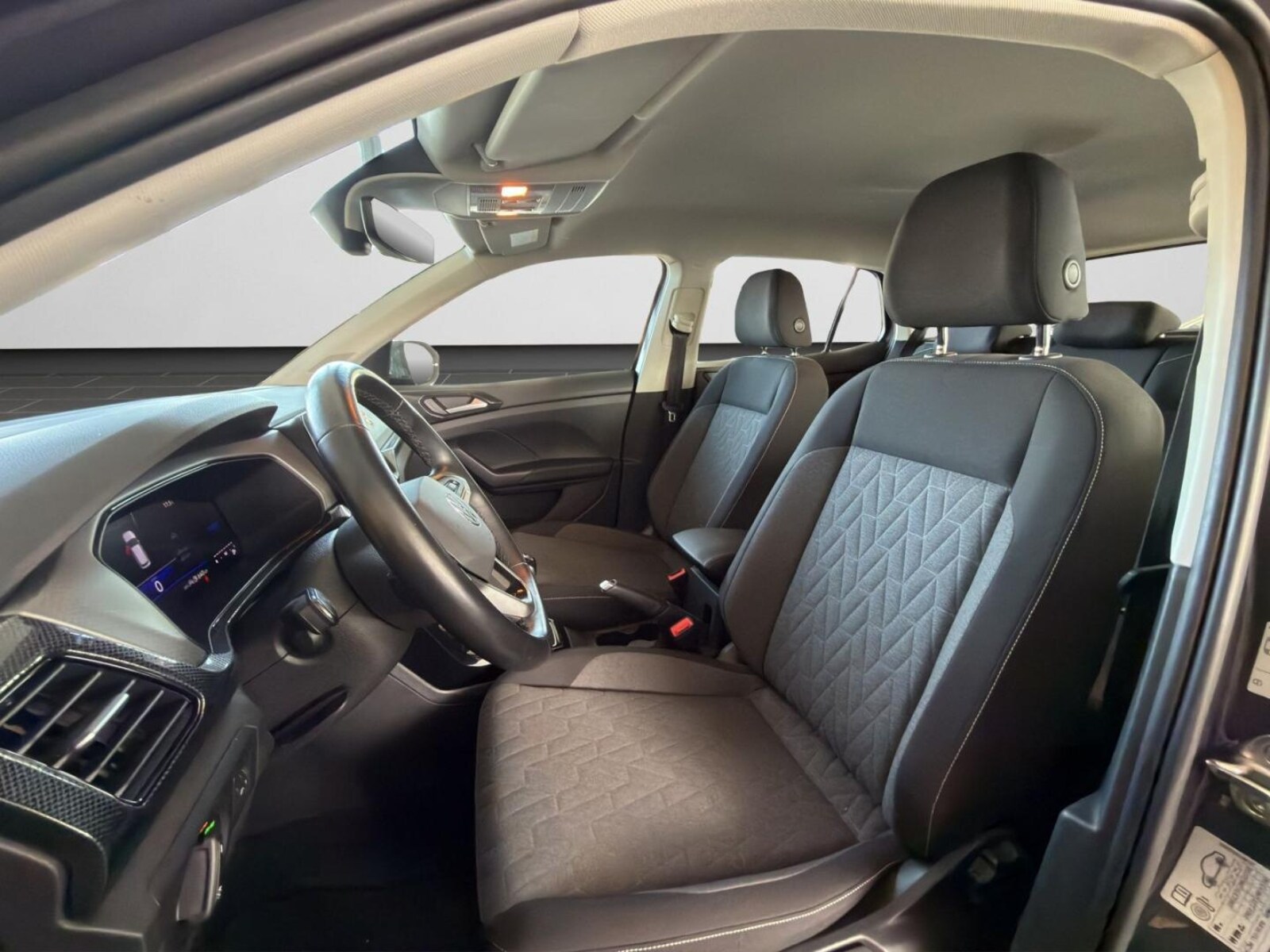 Volkswagen T-Cross – Bild 12