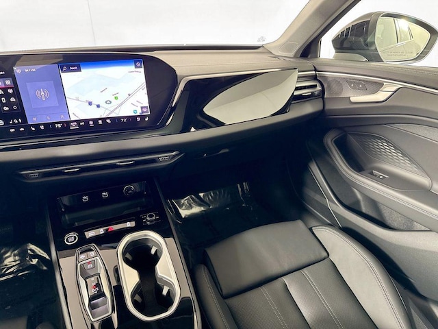 2026 Audi A6 Premium Plus - Photo 9