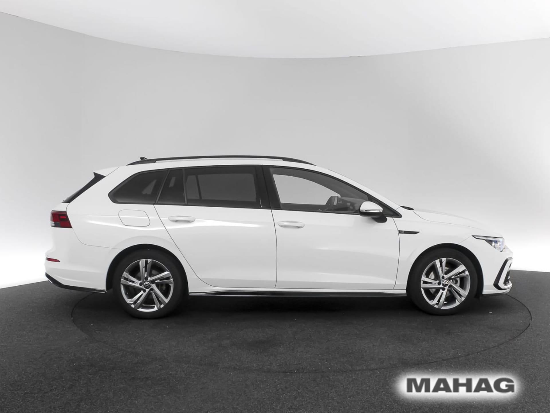 Volkswagen Golf Variant R-Line