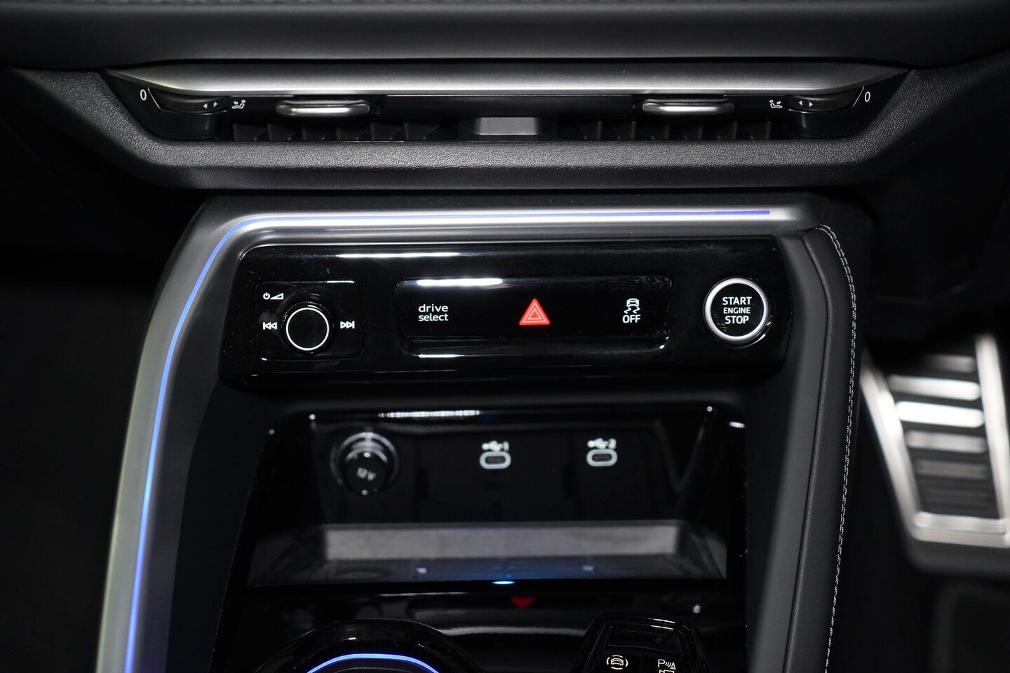 Image about Audi Q5 SUV TDI quattro 150 kW sport